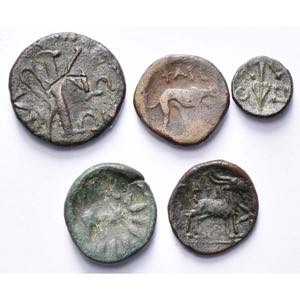 lot de 5 bronzes: Crète, Cnossos, T. ... 