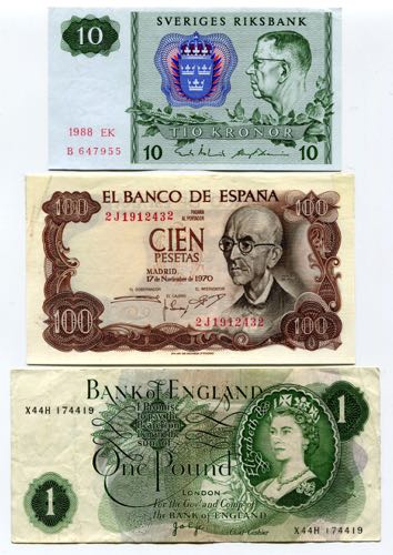 Europe Lot of 3 Banknotes 1970 - ... 