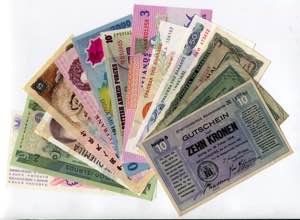 World Lot of 33 Banknotes 20th ... 