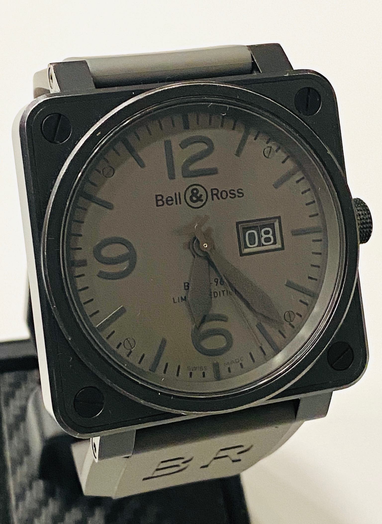 Bell & Ross BR 01-96 ... 