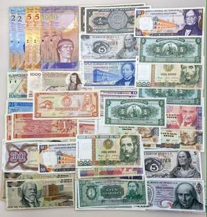 America Lot of 44 Banknotes 20th-21st ... 
