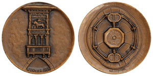 Bergamo Medal with mullioned window of the ... 