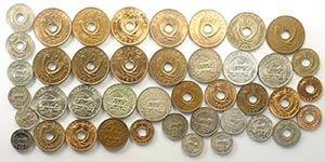 East Africa, Lotto di 42 monete, segnaliamo: ... 
