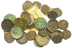 Lotto di 33 monete medievali/rinascimentali ... 