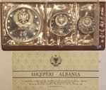 Monete Estere. Albania. Serie di tre monete. ... 