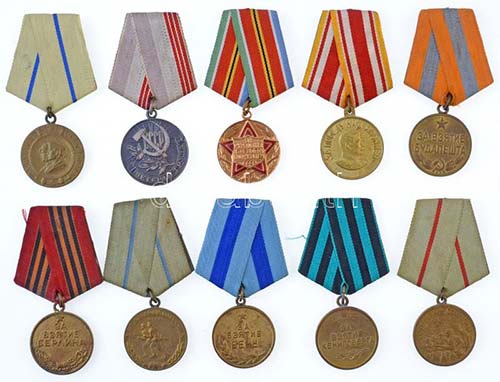 Szovjetunió 10db-os kitüntetés ... 