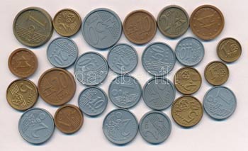 33db-os euró játékpénz tétel