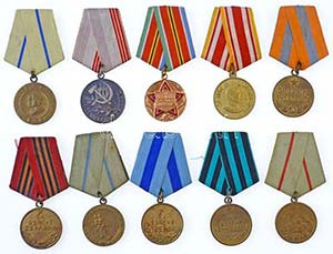 Szovjetunió 10db-os kitüntetés tétel ... 