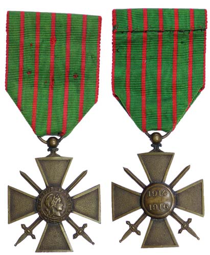 Medal - France - Cruz de Guerra ... 