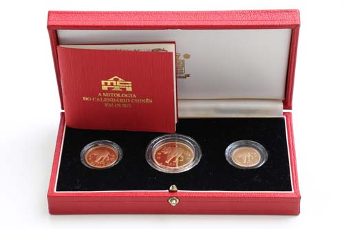 Macau - 3 coins 250, 500, 1000 ... 