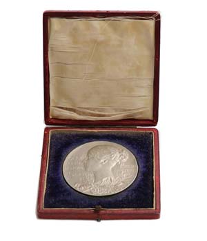 Medal - Queen Victoria 1897                  ... 