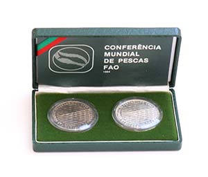 Portugal - Republic - 2 coins 250$00 1984    ... 
