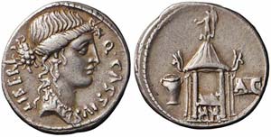 Roma, Q. Cassius Longinus, Denario, 55 a.C., ... 