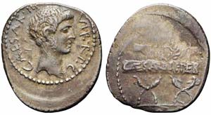 Itinerante, Ottaviano, Denario, 42 a.C., Ag ... 