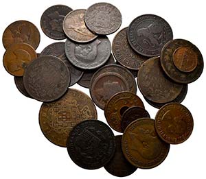 Lote compuesto por 27 monedas de cobre de ... 