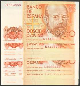 Set of 18 banknotes of 200 Pesetas issued on ... 