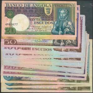 ANGOLA. Set of 30 banknotes, complete series ... 
