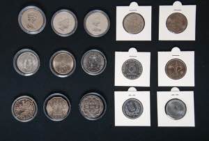 Set consisting of 22 world coins and 2 ... 