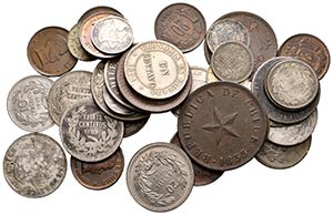 CHILE. Lote compuesto por 34 monedas, ... 