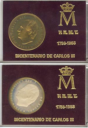 JUAN CARLOS I. Serie de 2 medallas. 1988. ... 