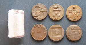 Interesante conjunto de monedas y medallas ... 