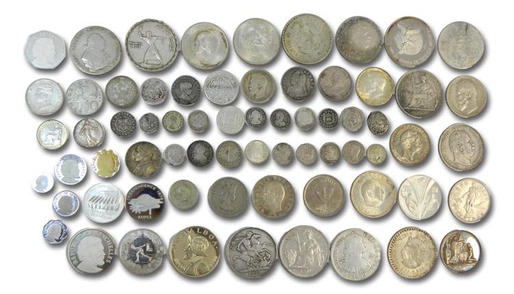 LOTE 68 monedas. 59 de plata. ... 