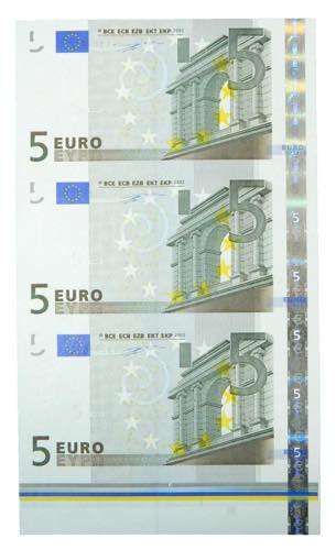 Lote de 3 billetes  5 Euros. 1 ... 