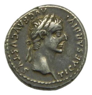 Tiberio (14-36 dC). ... 