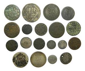 ESPAÑA / SPAIN. Lote de 19 monedas. Siglos ... 