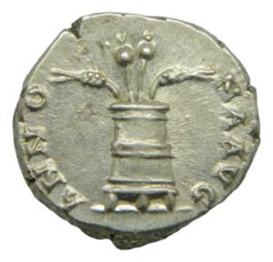 ANTONINO PÍO. Denario. Roma (140-143). Anv: ... 