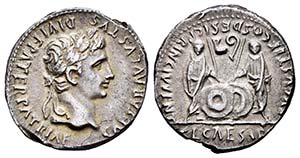 Augustus. Denario. 7-6 a.C. Lugdunum. ... 