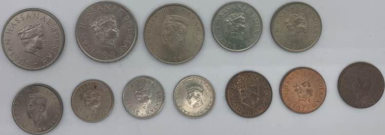 Brunei - lotto di 12 monete di ... 
