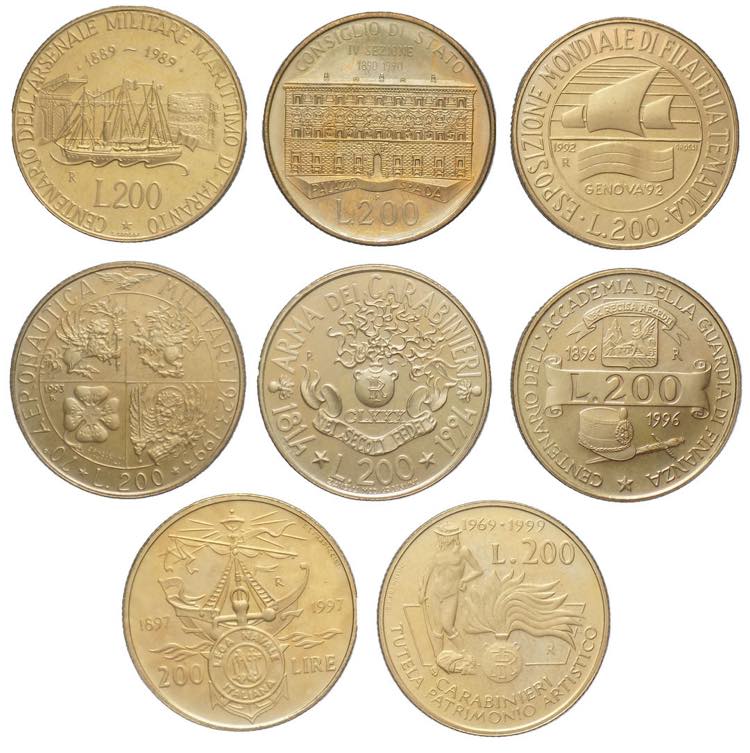 lotto di 8 monete da 200 Lire - ... 