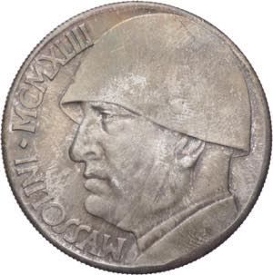 Italia - Medaglia raffigurante Mussolini su ... 