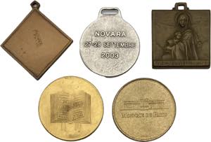 Lotto di 5 medaglie a tema vario - metalli ... 
