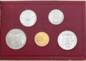 lotto di 5 monete 1950 con 100 Lire in oro - ... 