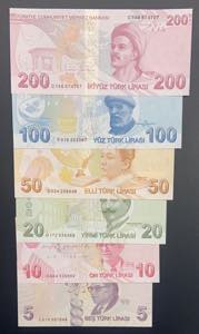 (Total 6 banknotes)