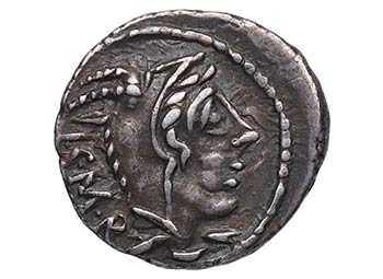 105 aC. Familia Thoria. Denario. ... 