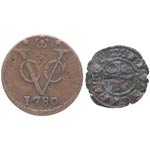 1780 y ca 1250. Lote de dos monedas: Duit de ... 