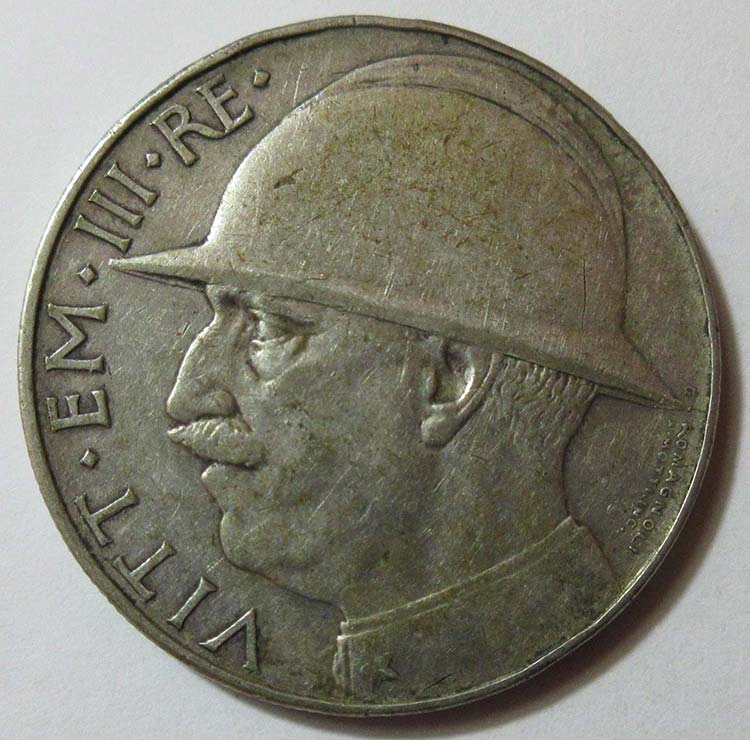 1928 Vitt. Emanuele III, £20 ... 