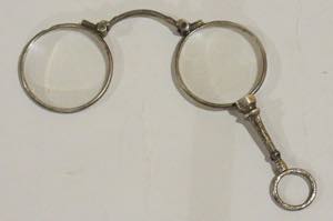 Nose goggles 1900. With long shaft cm. 5 ... 