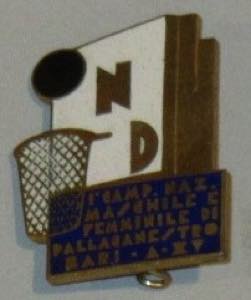 Fascist era - Sport - Enamel pin of the 1st ... 