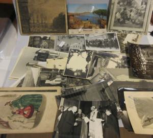 Lot of over 60 photographs, period ... 