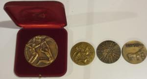 Lot of four bronze ... 