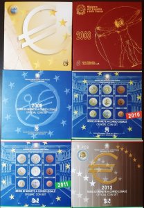 Italy - Collection of coin sets from 2002 to ... 