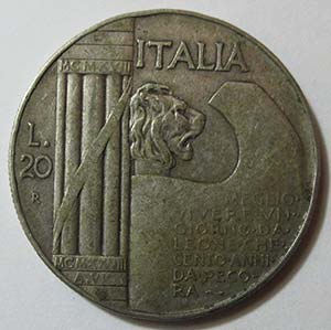 1928 Vitt. Emanuele III, £20 Elmetto (Ag.) ... 
