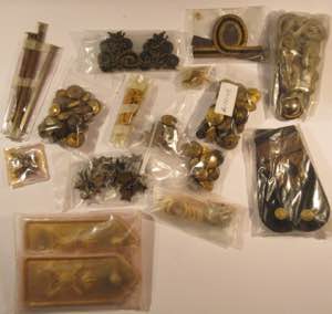 ANTIQUES - Militaria - Buttons with and ... 