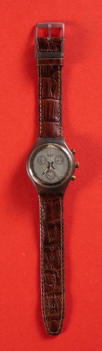 SWATCH CHRONO GOLDFINGER SCM 100 Anno 1991, cassa ... - Art International  Auctions