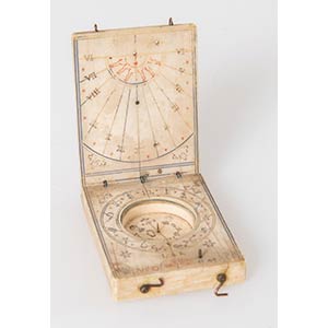 Orologio solare datato 1745, ... 