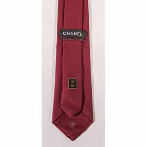 CHANEL Cravatta in seta e lana ... 